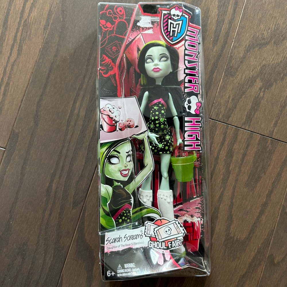 Monster High Doll; Scarah Screams